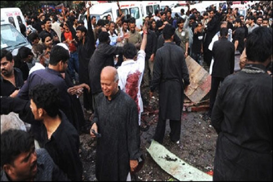 Five killed, 30 injured as blast hits Ashura procession in Pakistan