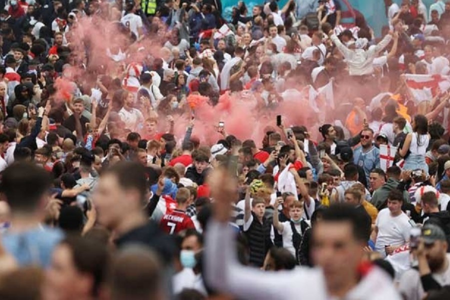 Football - Euro 2020 - Final - Fans gather for Italy v England - Wembley Stadium, London, Britain - July 11, 2021. Action Images via Reuters