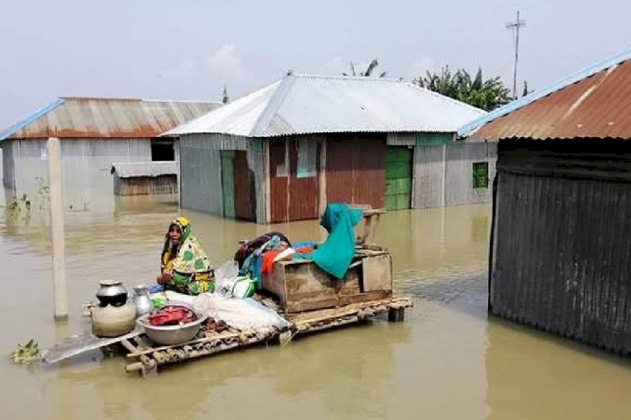 Flood situation worsens, 0.1m people marooned in Sirajganj