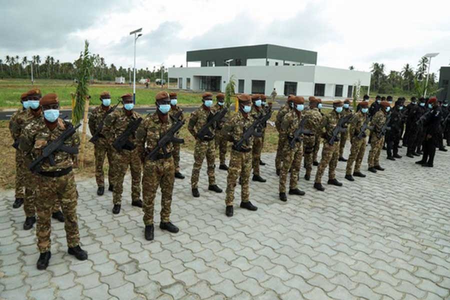 Ivorian soldiers are seen during the inauguration of a new international academy that will train civilian security experts and military officers in the fight against terrorism in Jacqueville of the country on June 10 this year –Reuters file photo