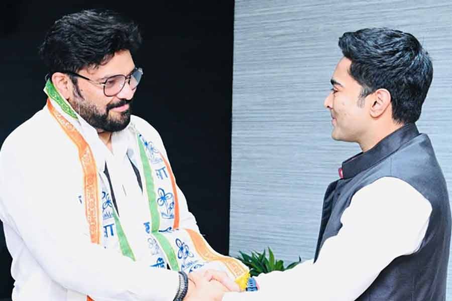 Babul Supriyo joins Trinamool months after being dropped from Modi cabinet