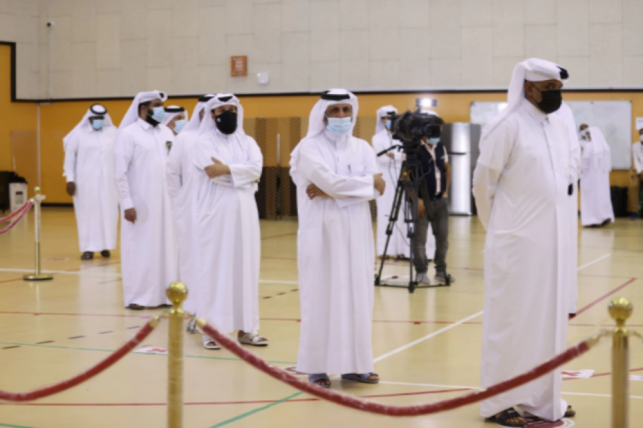 Qataris queue up to vote in the Gulf Arab state's first legislative elections for two-thirds of the advisory Shura Council, in Doha, Qatar October 2, 2021. REUTERS/Ibraheem Al Omari