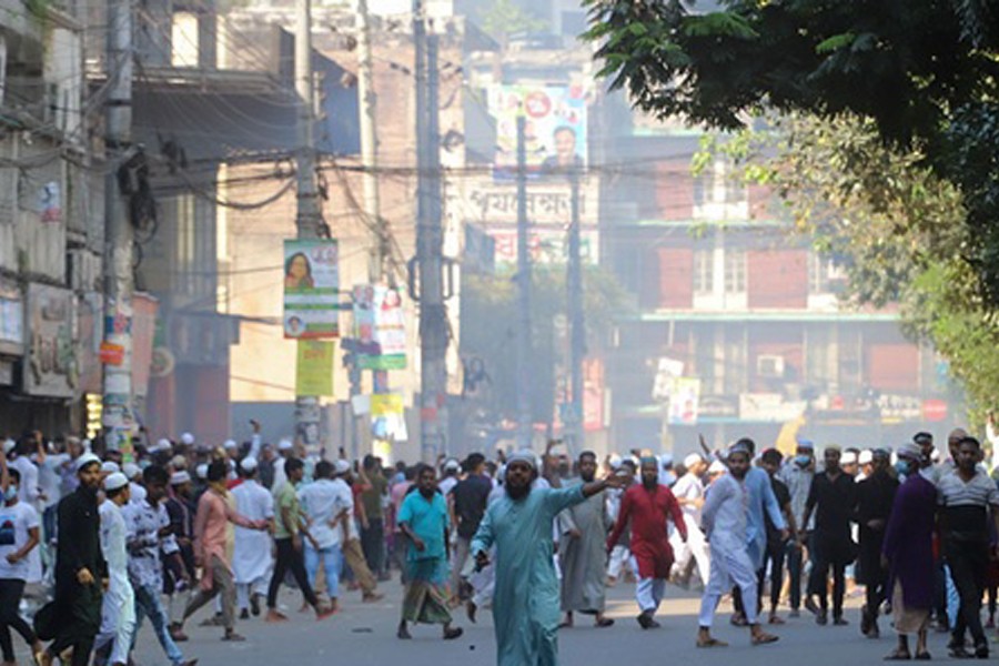 Protesters clash with police in Dhaka over alleged sacrilege