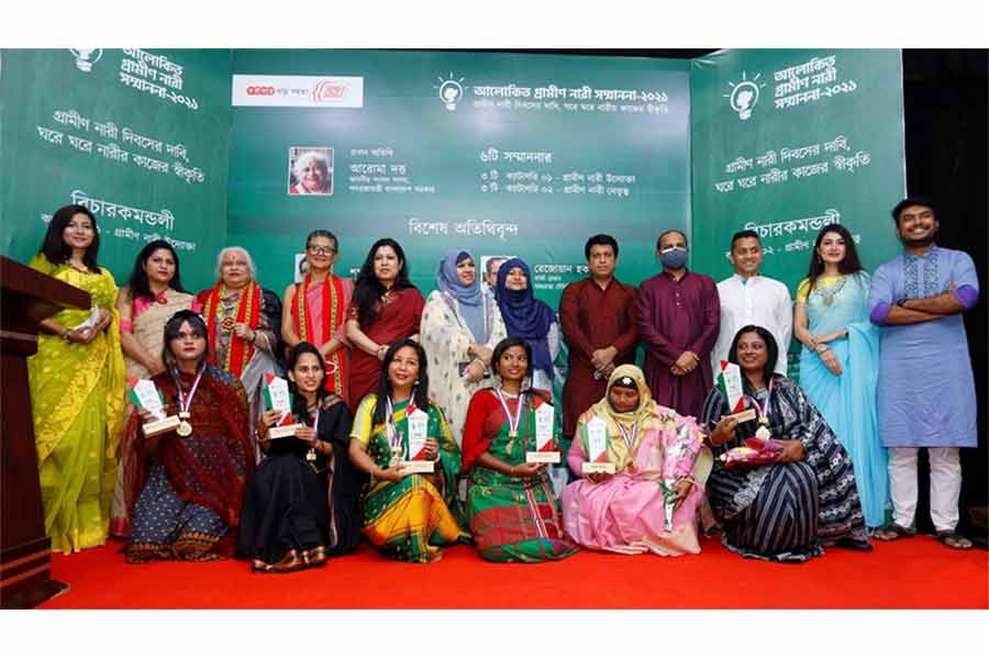 Six get ‘Alokito Grameen Nari Shommanona 2021’ award