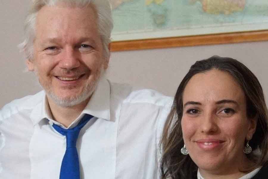 Britain allows Julian Assange to get married in prison