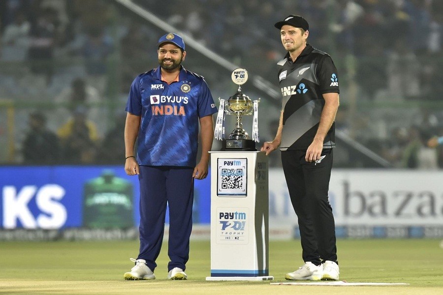 Rohit Sharma pose with the trophy with Tim Southee as he starts his journey as India's T20 captain. Photo: ESPNcricinfo