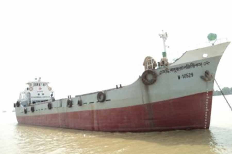 Lighter vessel operators increase freight charges by 15pc after fuel price hike