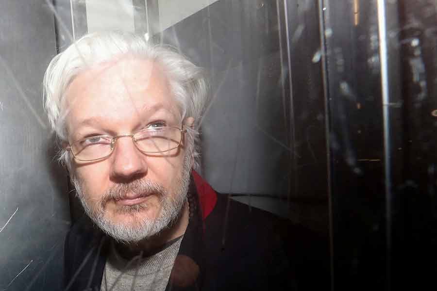 United States wins appeal over extradition of WikiLeaks founder Assange