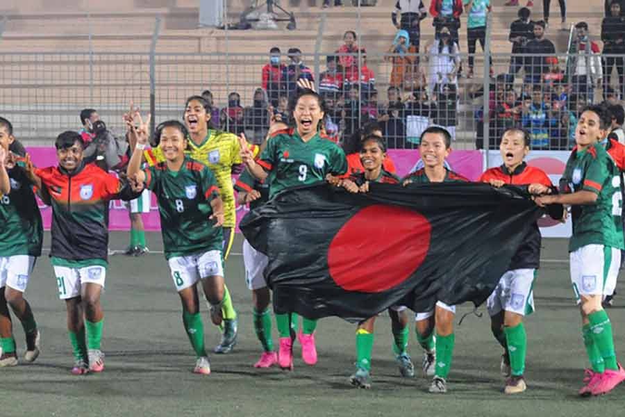 Bangladesh U-19 girls clinch SAFF Championship title