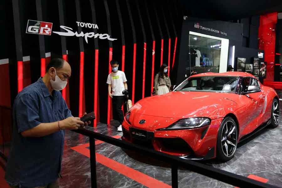 Toyota remains world's biggest car seller