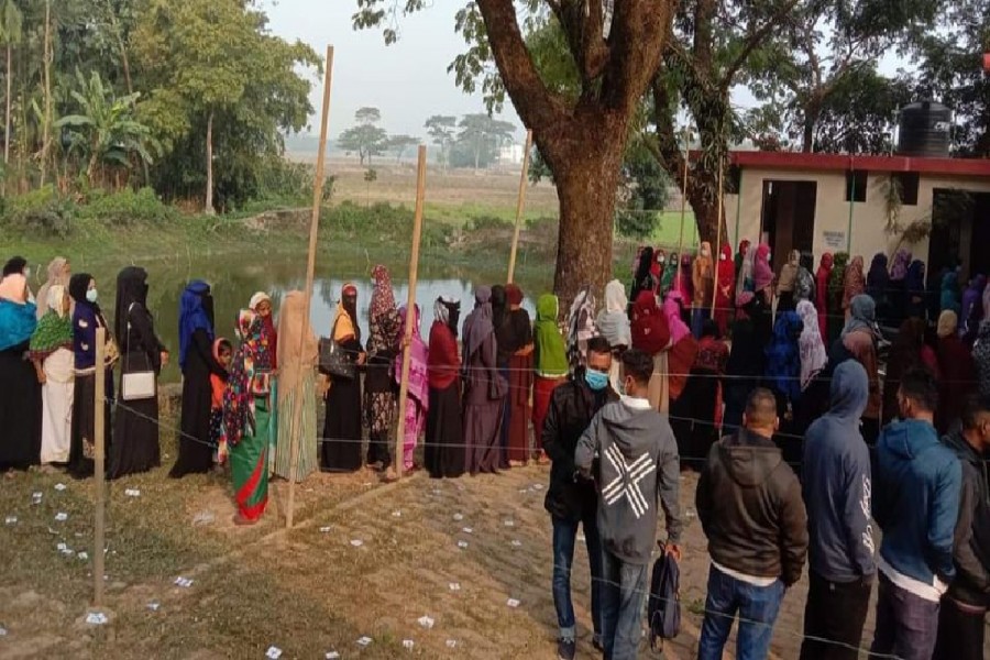 Voting underway for sixth phase of UP polls in 22 districts