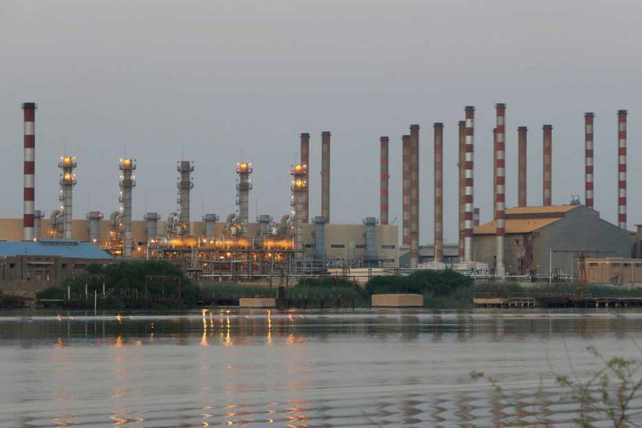 A general view of Abadan oil refinery in southwest Iran, is pictured from Iraqi side of Shatt al-Arab in Al-Faw south of Basra, Iraq September 21, 2019  – Reuters/Essam Al-Sudani/File Photo/File Photo