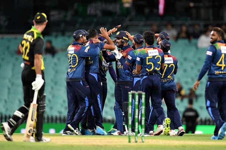 Australia beat Sri Lanka in Super Over in second T20I