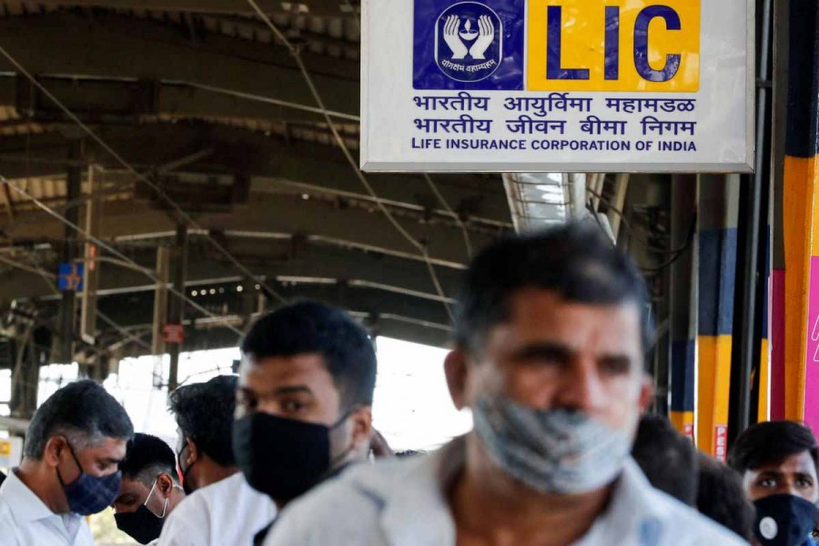 Life Insurance Corporation of India (LIC) logo is seen at a metro station in Mumbai, India, January 31, 2022 — Reuters/Francis Mascarenhas/File Photo