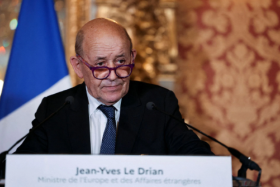 French Foreign Minister Jean-Yves Le Drian attends a joint news conference with Dutch counterpart Wopke Hoekstra (not pictured) in Paris, France January 28, 2022. Thomas Coex/Pool via REUTERS