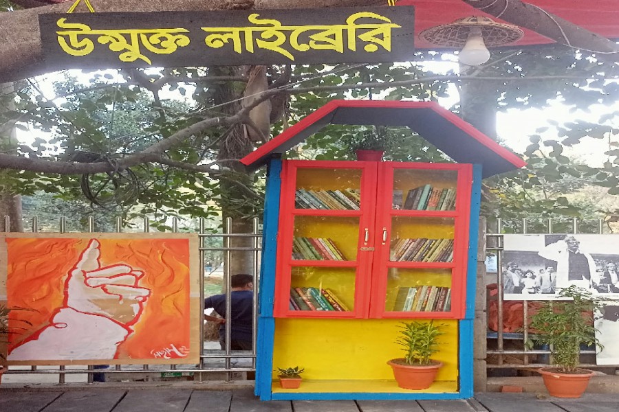 Ex-DUCSU member erects open-air library on DU campus ‘without permission’