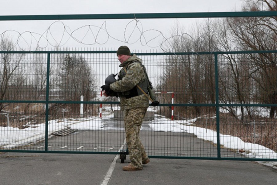 Ukraine denies Moscow's claim that it sent troops into Russia