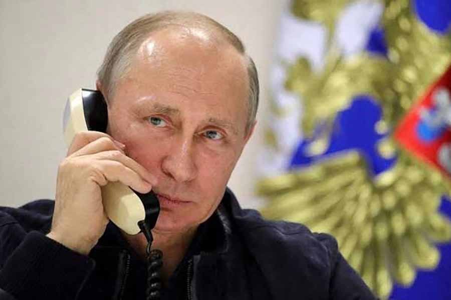 Putin ready to send delegation to Minsk for negotiations with Ukraine, Kremlin says
