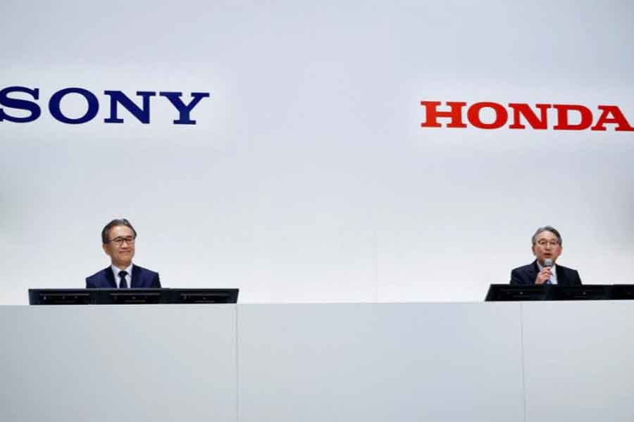 Sony Corp's Chief Executive Kenichiro Yoshida and Honda Motor's Toshihiro Mibe attending a joint news conference at Sony's headquarters in Tokyo of Japan on Friday –Reuters photo