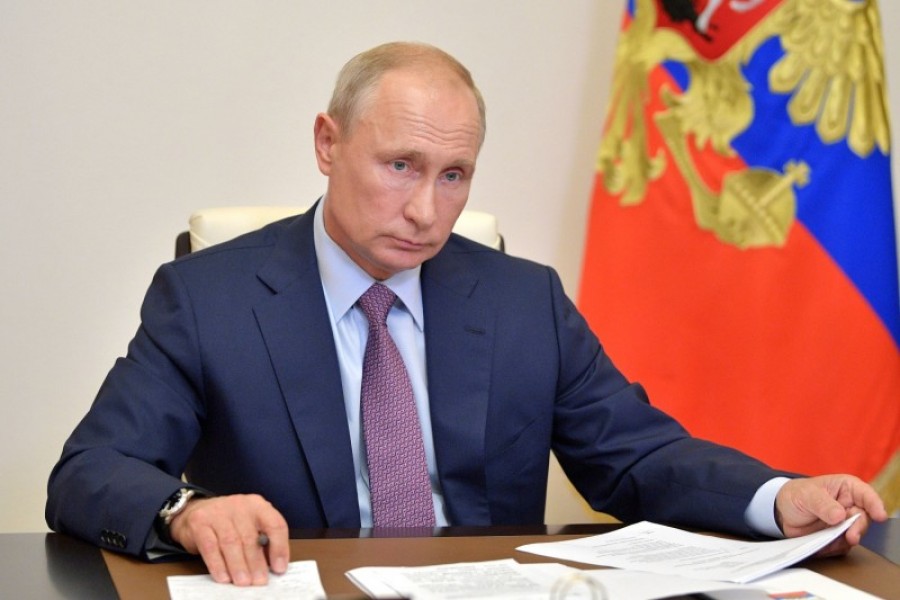 Putin likens Western sanctions to war as Russian assault traps Ukrainian civilians