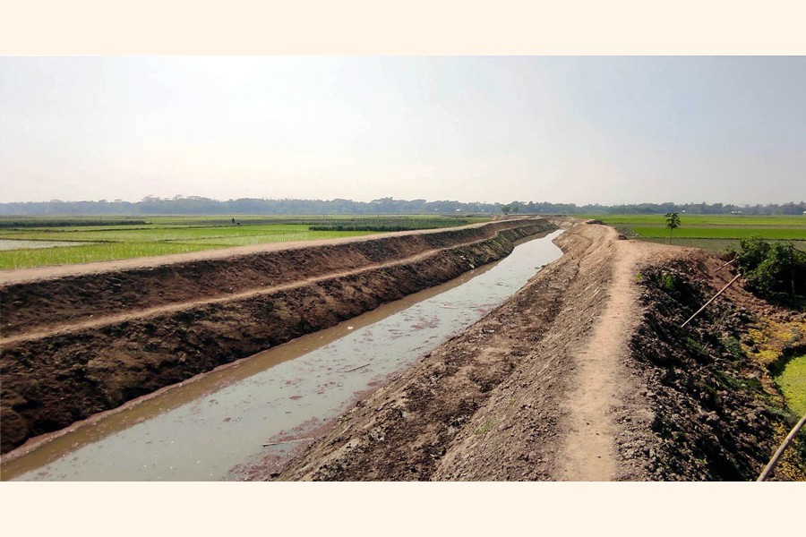 Photo shows re-excavated Kazipara canal in Cumilla's Chandina upazila — FE Photo