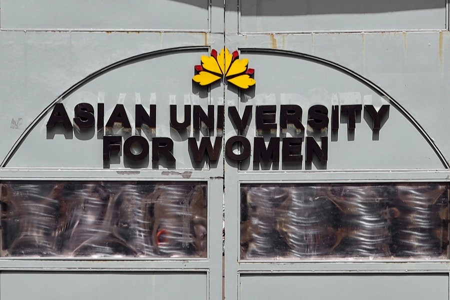 Asian University of Women need a teaching fellow, monthly salary USD 1500