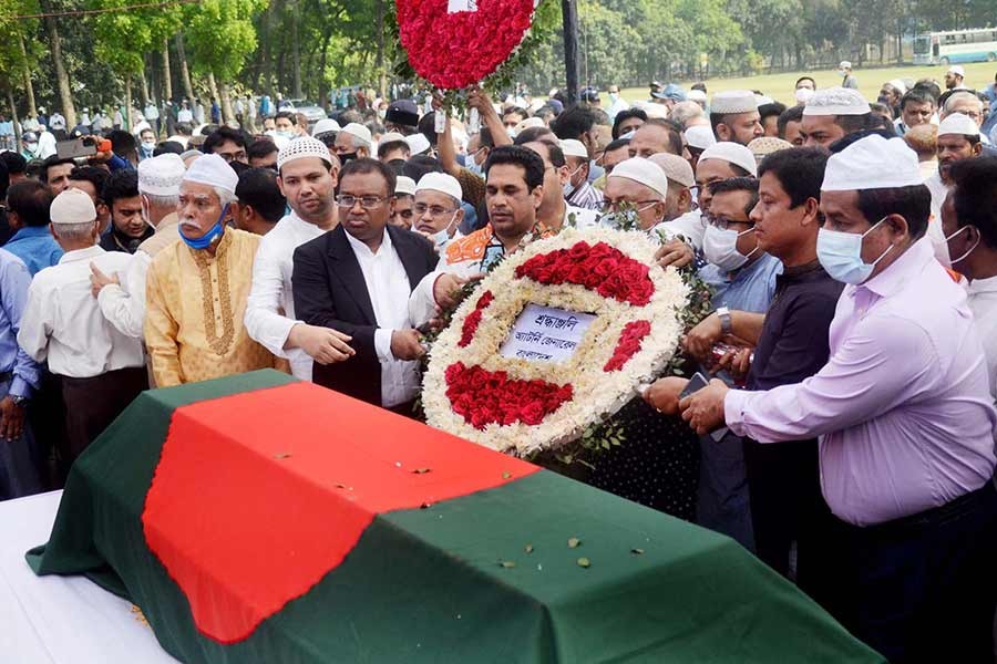 People from all walks of life paying their final respects to former president and chief justice Shahabuddin Ahmed at the National Eidgah ground next to his longtime workplace the Supreme Court on Sunday –PID photo