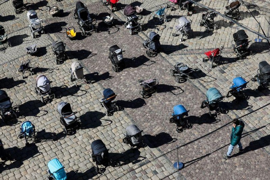 109 empty prams placed in the center of Lviv during the "Price of War" campaign organised by Ukrainian local activists - Reuters photo