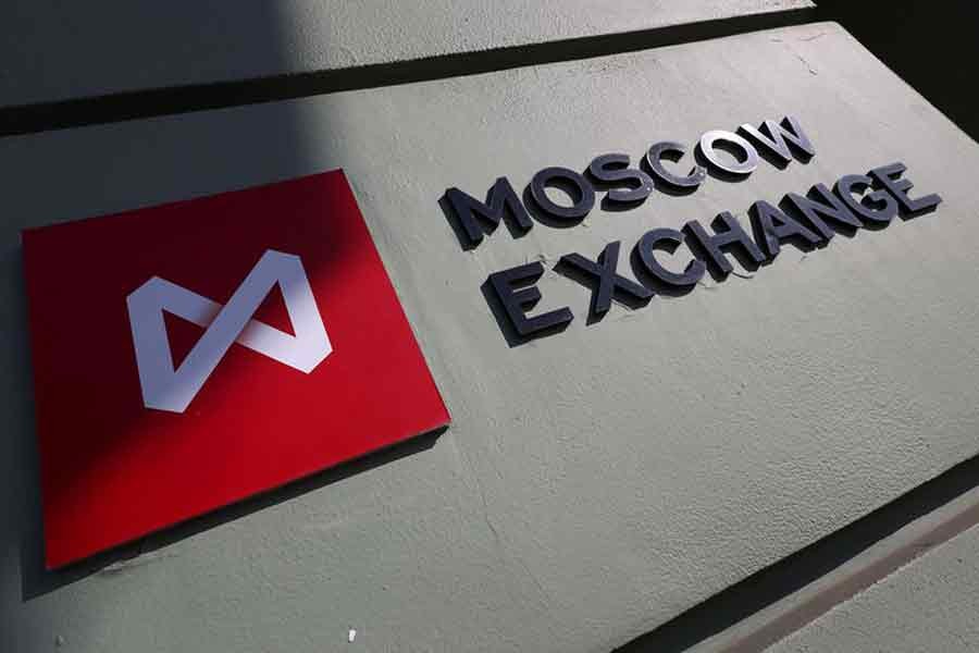 Moscow Exchange to resume trading in normal mode on Monday