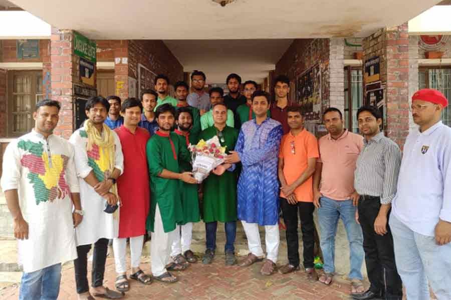 Dhaka Reporters' Unity leaders visit Jahangirnagar University Press Club