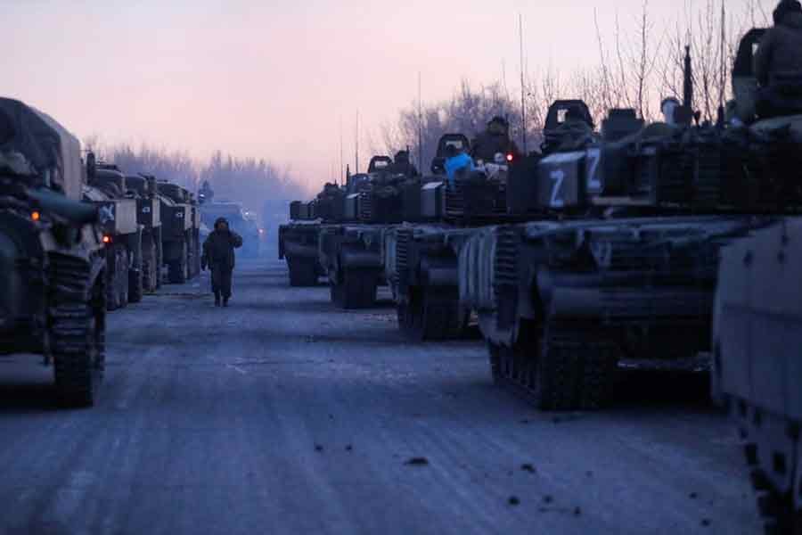 An armoured convoy of pro-Russian troops in the course of Ukraine-Russia conflict on a road leading to the besieged southern port city of Mariupol of Ukraine on March 28 this year –Reuters file photo