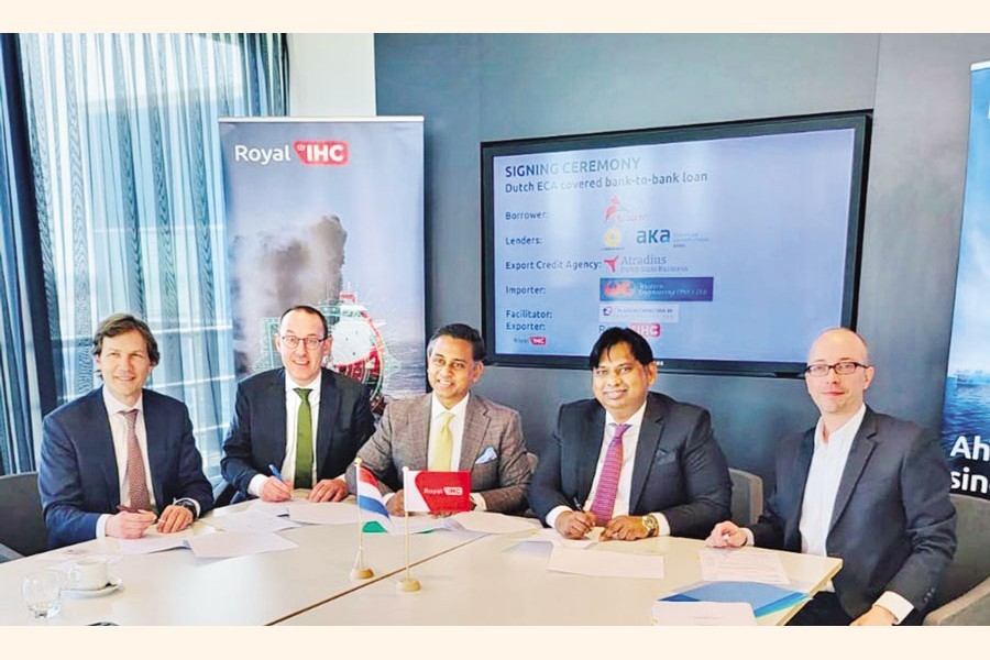 City Bank has recently arranged an ECA-backed long term financing of EUR 28.63 million to facilitate Western Engineering Limited, a local leading dredging solution provider, importing 10 dredgers from Royal IHC, Netherlands. On behalf of City Bank, Sheikh Mohammad Maroof, Additional Managing Director and Chief Business Officer and Mahbub Jamil, Head of Structured Finance took part in the signing ceremony while Klaas van Iersel, Vice President, Export and Agency Finance and Laurens van Keller, Senior Relationship Manager, Corporates International Relationship Management, Commerzbank signed the loan agreements from their respective institutions at The Royal IHC Headquarter in Kinderdijk, Netherlands.