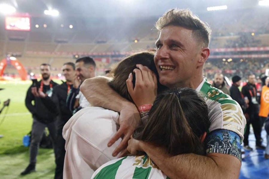 Real Betis beat Valencia on penalties in Copa del Rey final