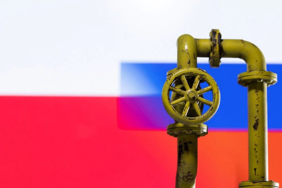 Russia cuts gas to Poland in what Ukraine condemns as 'gas blackmail'
