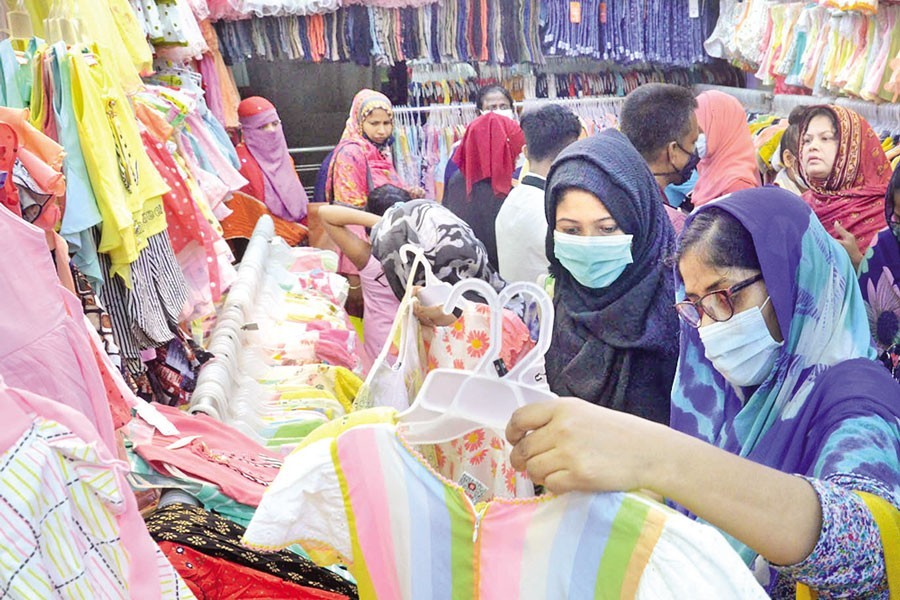 Clothing stores bustling with Eid shoppers