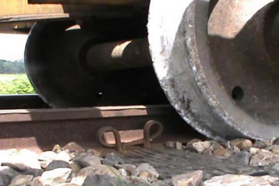 Dhaka-Ctg rail link snapped after freight train compartments derail in Cumilla