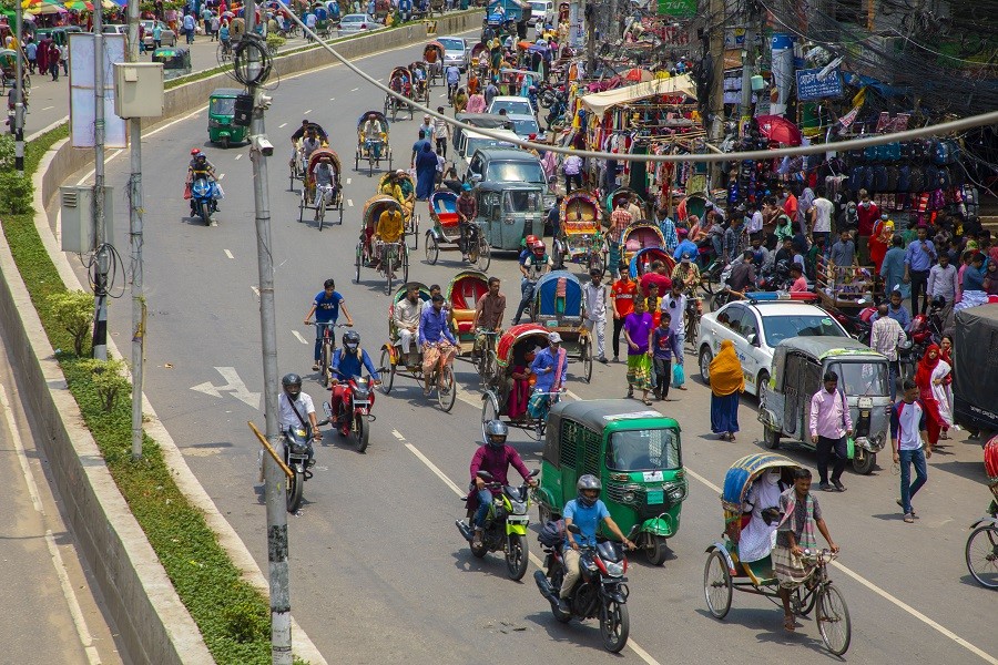 A busy road with rickshaws at Mirpur 10 Goal Chottor, the most densely populated zone in Dhaka Municipality. Photo - MONJURE ALAHI