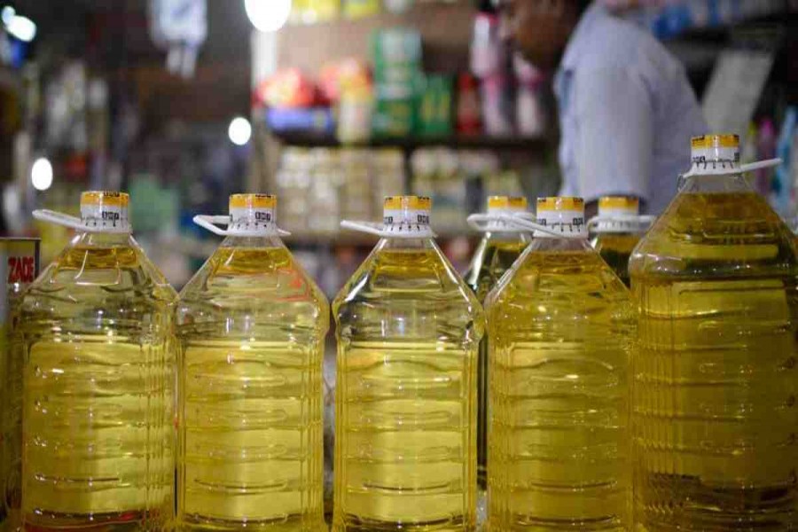 Nearly 2,359 litres of edible oil seized in Natore