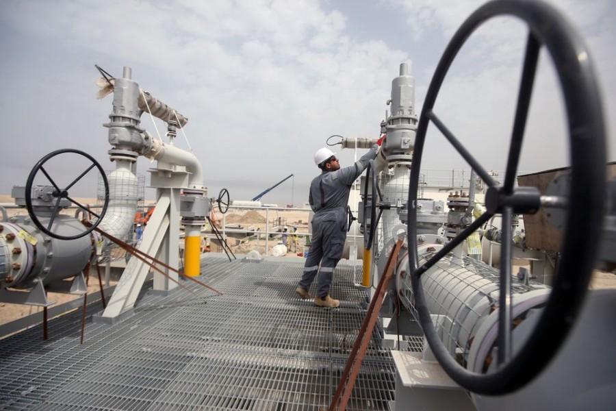 A worker is seen at Iraq's Majnoon oilfield near Basra, Iraq, March 31, 2021. Picture taken March 31, 2021. REUTERS/Essam Al-Sudani