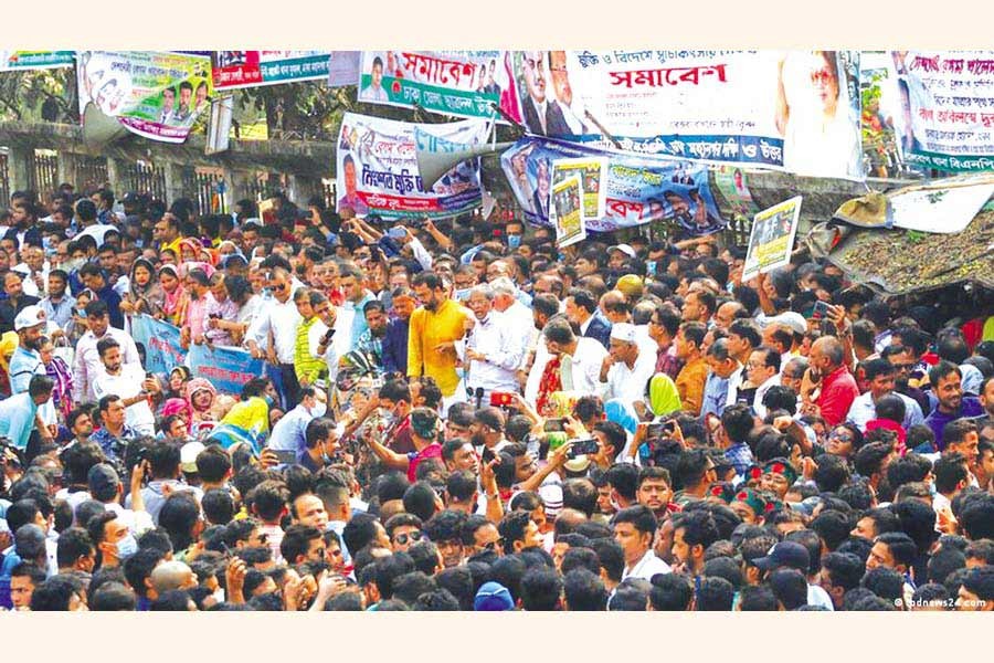 Activists and supporters of BNP, the main opposition party in Bangladesh, at a protest rally in Dhaka on November last —bdnews24.com photo
