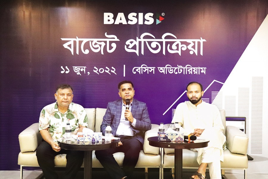 BASIS Vice-President (Administration) Abu Daud Khan speaks on the proposed national budget at a press conference held at the BASIS Auditorium in the capital on Saturday