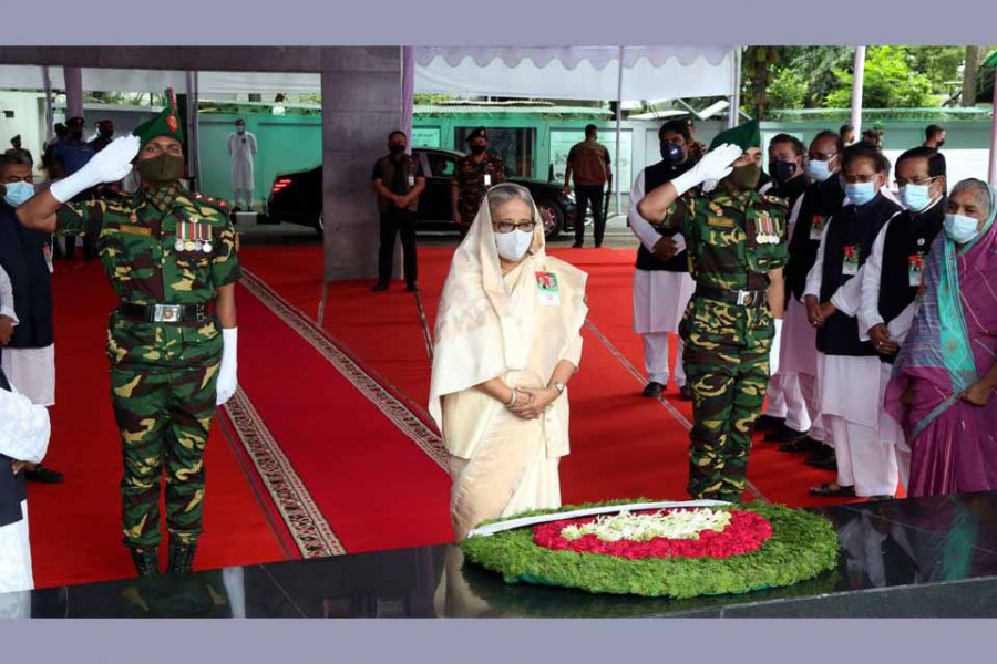 PM pays homage to Bangabandhu on AL's founding anniversary