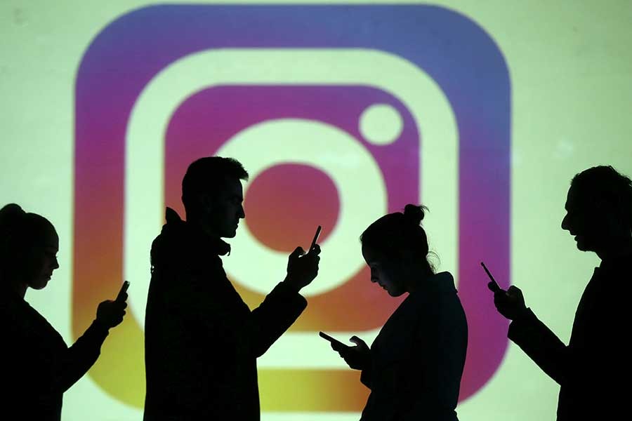 Instagram tests face-scanning artificial intelligence tool for age verification