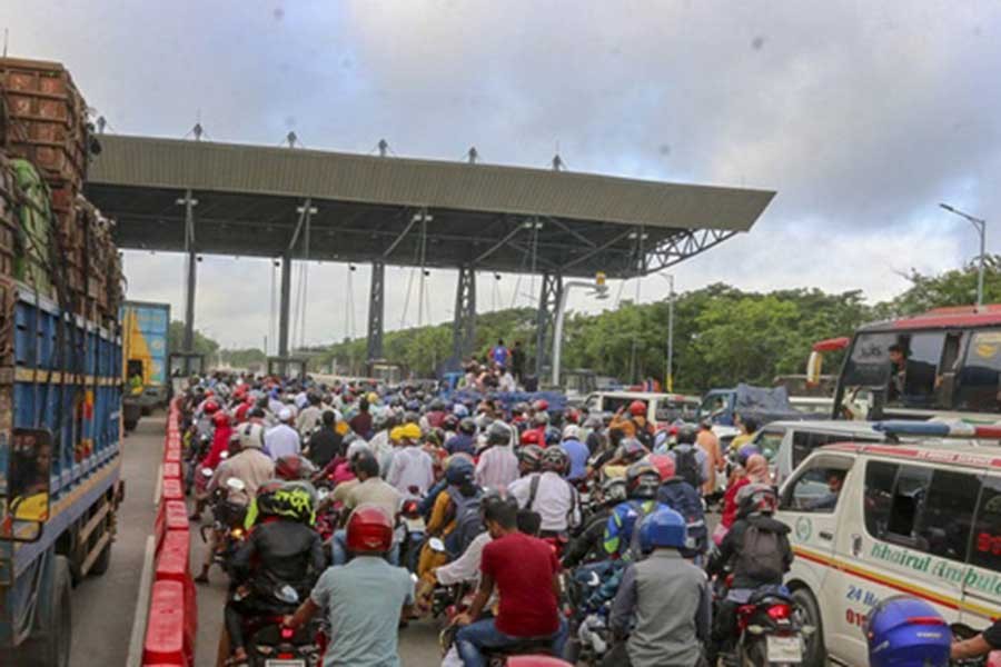 Padma Bridge rakes in nearly Tk 21m in tolls on opening day