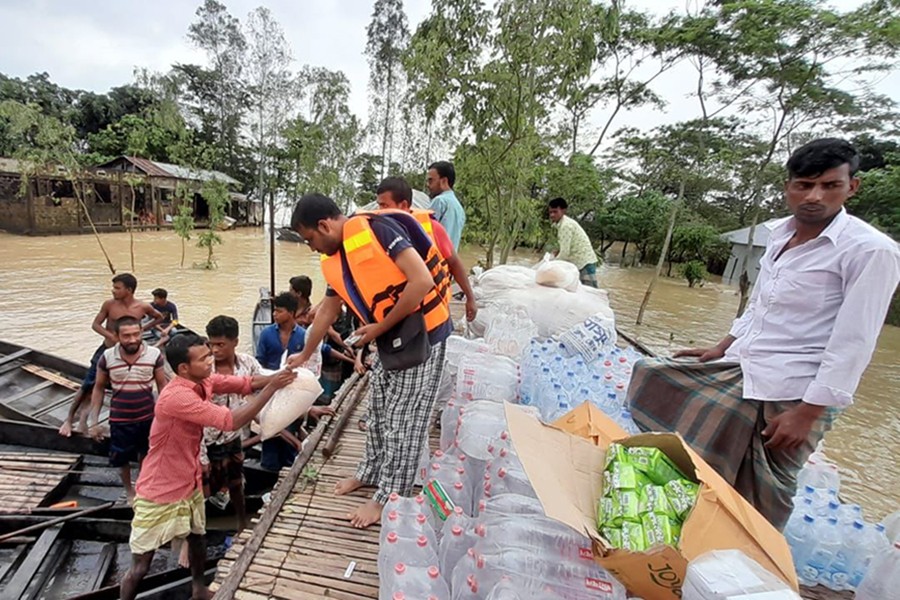 Do Something Foundation distributes relief to 5,000 flood victims in six districts