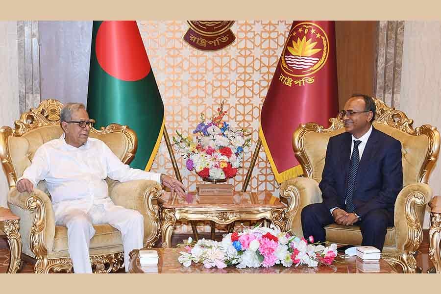 Bangladesh Bank Governor Abdur Rouf Talukder paying a courtesy call on President M Abdul Hamid at Bangabhaban in Dhaka on Tuesday evening –PID Photo