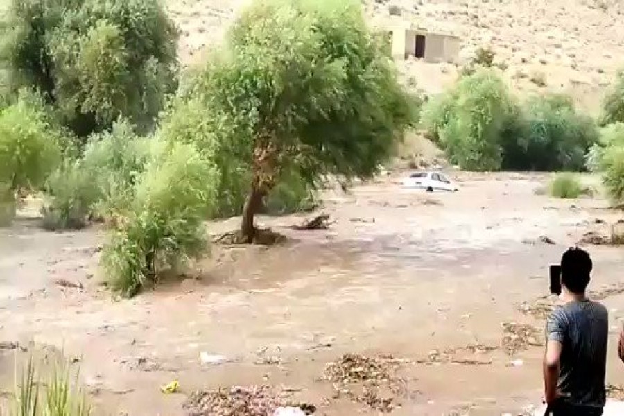 Floods kill at least 18 in southern Iran