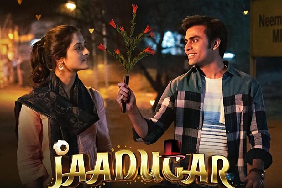 Jaadugar is a feel-good movie with simple plot