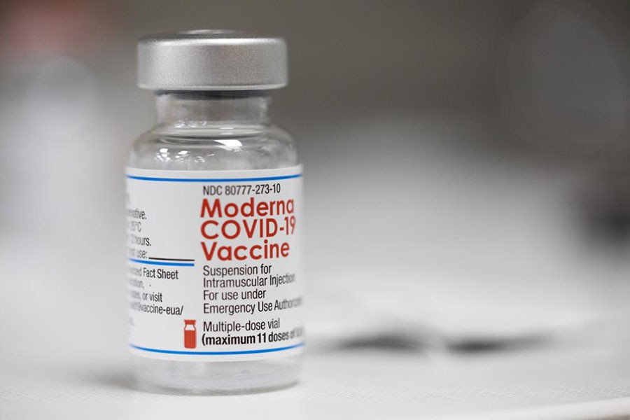 US reaches deal with Moderna for omicron Covid-19 vaccine