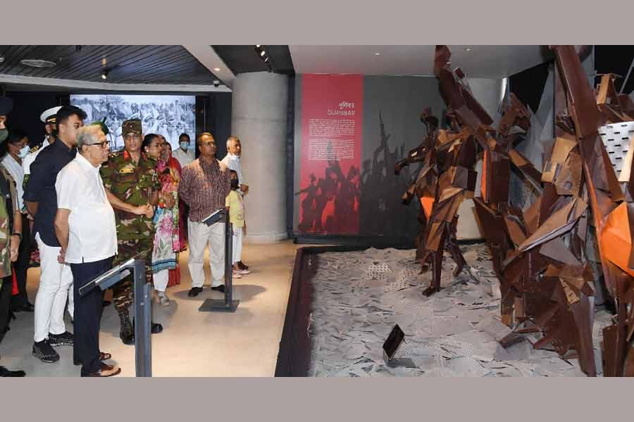 President visits Bangabandhu Military Museum